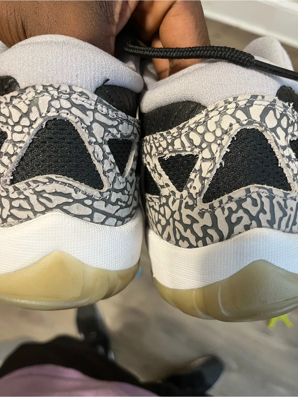 Air Jordan XI ( 11 I.E. ) sz 10